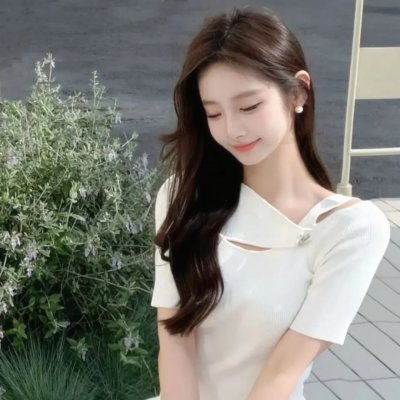 红颜暗老白发新