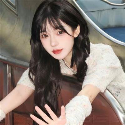 他与神明同时降临